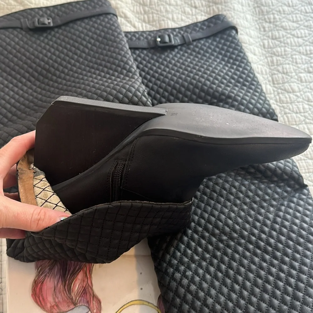 Knee High Leather Boots Jeffrey Campbell Black Quilted size 11 - Picture 4 of 8
